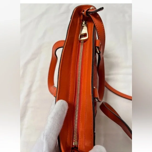 Gucci Vibrant Orange Tote Bag - Picture 12 of 16